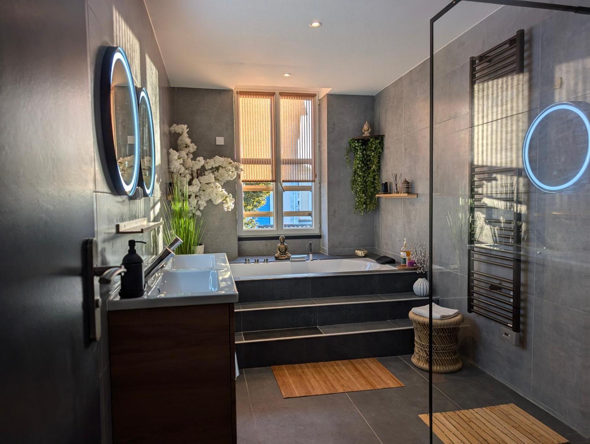 Le Spa - Villa Valmy - Hypercentre - Gare Sncf Montluçon Zewnętrze zdjęcie